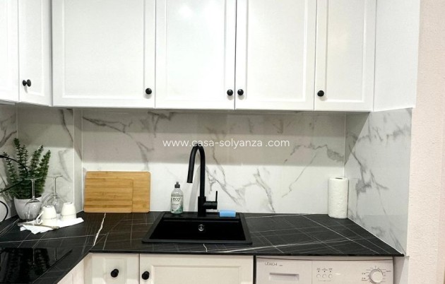 Resale - Apartment / flat - Torrevieja - Center