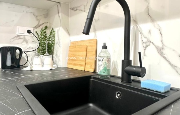 Resale - Apartment / flat - Torrevieja - Center