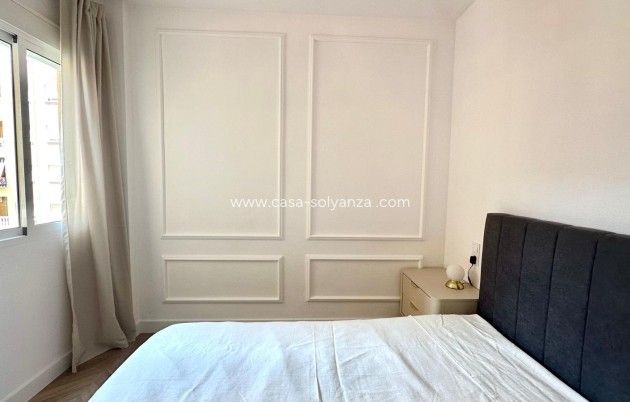 Resale - Apartment / flat - Torrevieja - Center