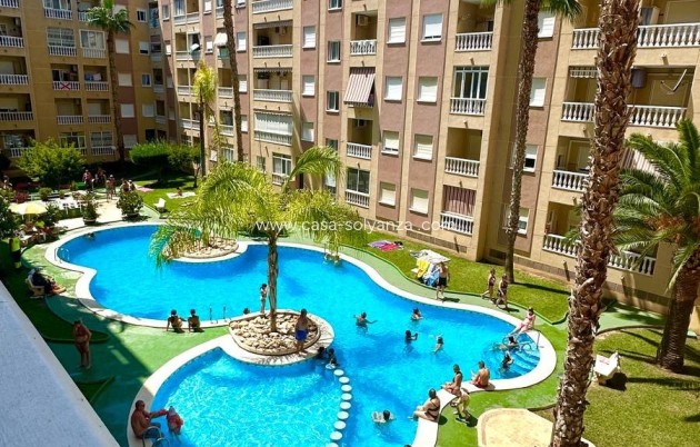 Resale - Apartment / flat - Torrevieja - Center
