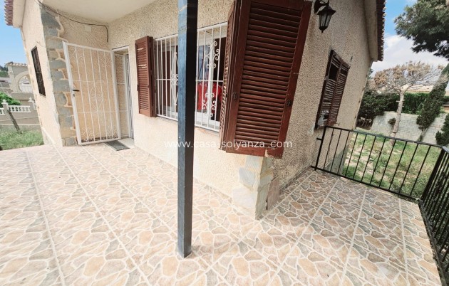 Herverkoop - Villa - Torrevieja - Los Balcones