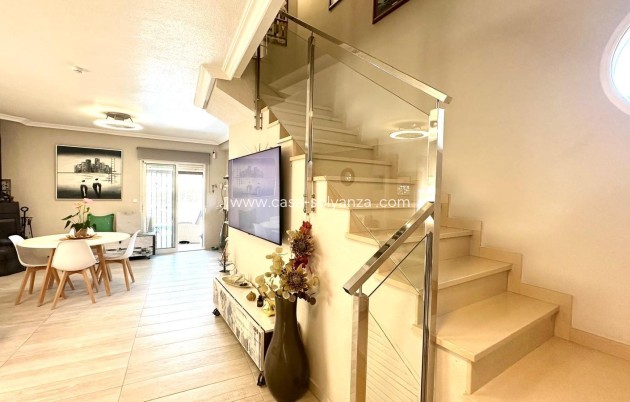 Resale - Villa - Orihuela Costa - La Regia