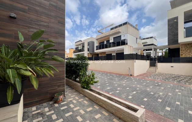 Resale - Villa - Orihuela Costa - Lomas de Cabo Roig