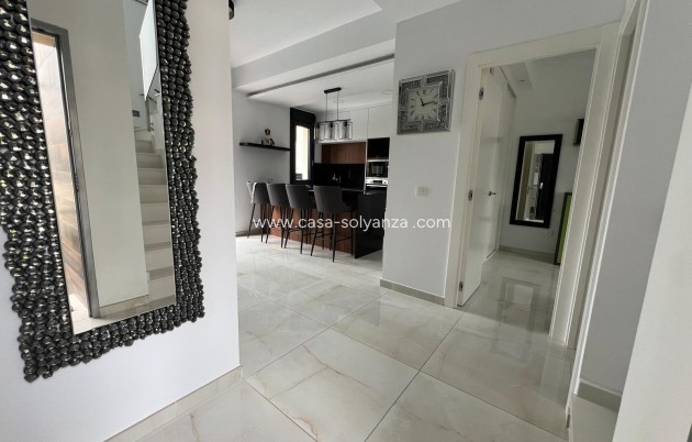 Resale - Villa - Orihuela Costa - Lomas de Cabo Roig