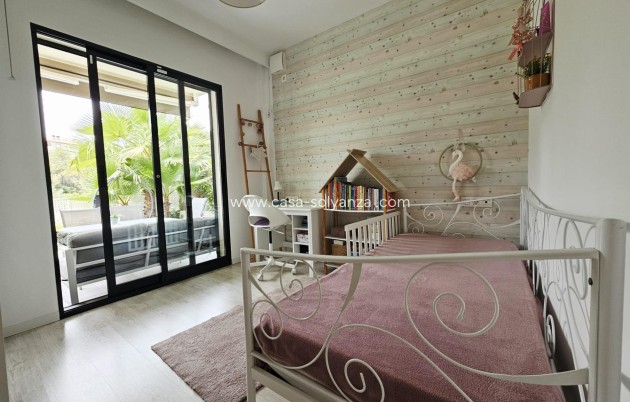 Resale - Villa - Orihuela Costa - La Regia