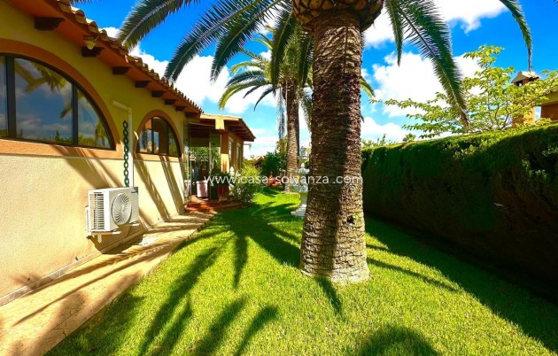 Resale - Villa - Cabo Roig - Costa Blanca