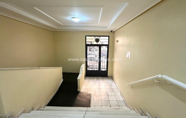 Revente - Appartement - Torrevieja - Acequion