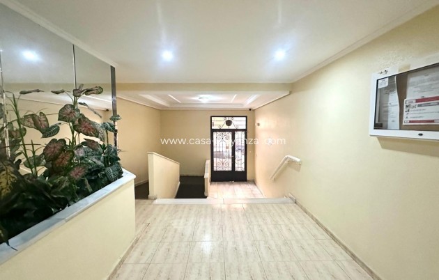 Revente - Appartement - Torrevieja - Acequion