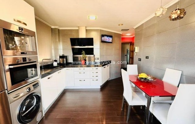 Resale - Apartment / flat - Torrevieja - Estacion Autobuses