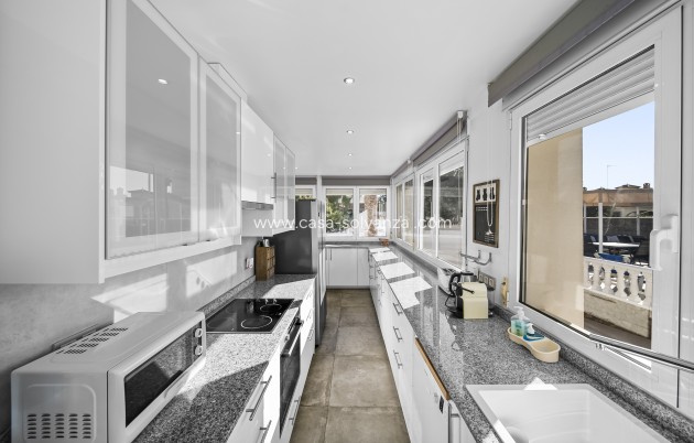 Revente - Villa - Orihuela Costa - La Zenia