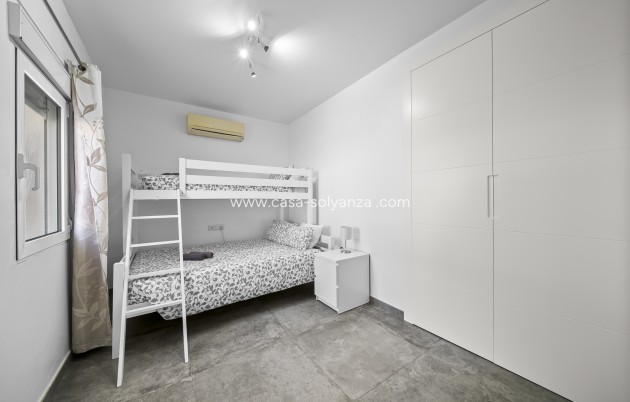 Revente - Villa - Orihuela Costa - La Zenia