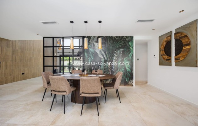 Resale - Villa - Torrevieja - Costa Blanca