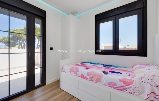 Resale - Villa - Torrevieja - Costa Blanca
