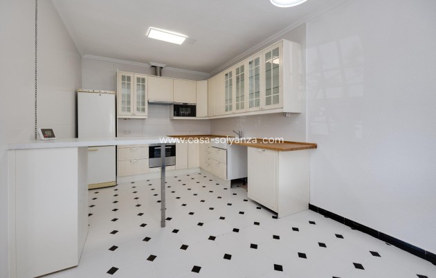 Herverkoop - Villa - Torrevieja - La Siesta