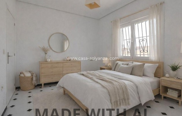 Herverkoop - Villa - Torrevieja - La Siesta