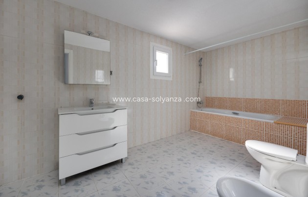 Herverkoop - Villa - Torrevieja - La Siesta