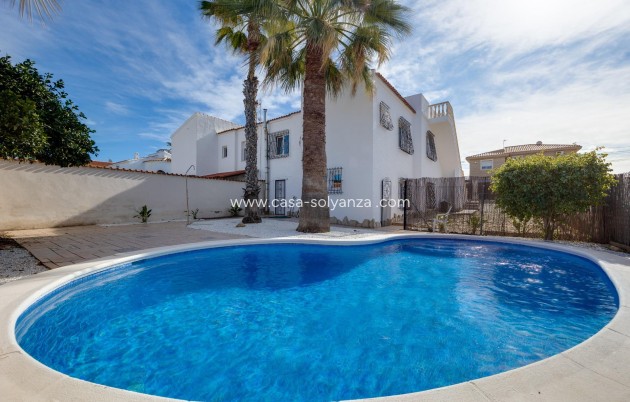 Herverkoop - Villa - Torrevieja - La Siesta