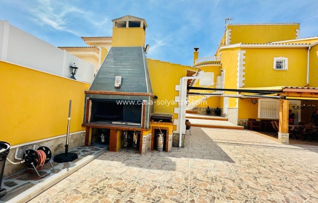 Resale - Villa - Orihuela - Urb. Montepinar