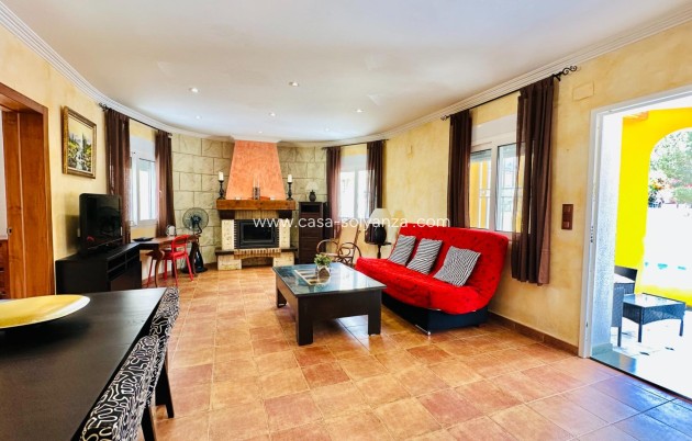 Resale - Villa - Orihuela - Urb. Montepinar