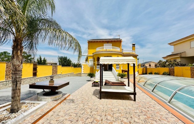 Resale - Villa - Orihuela - Urb. Montepinar