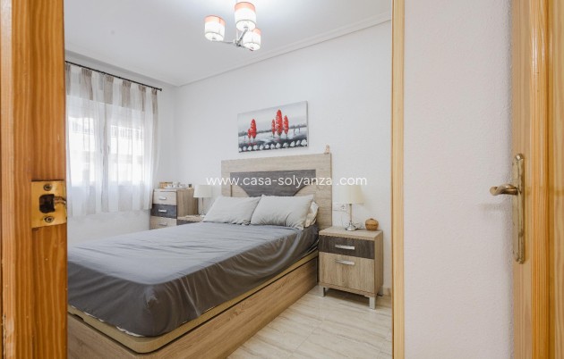 Herverkoop - Appartement / flat - Torrevieja - Playa del Acequión