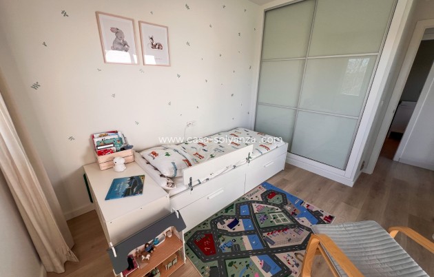 Wiederverkauf - Semi-Detached Villa - Torrevieja