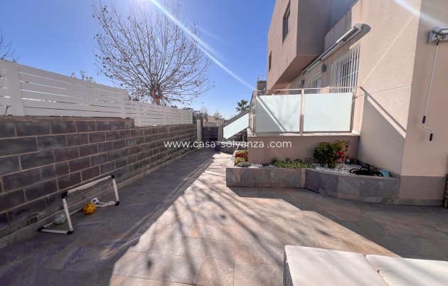 Wiederverkauf - Semi-Detached Villa - Torrevieja