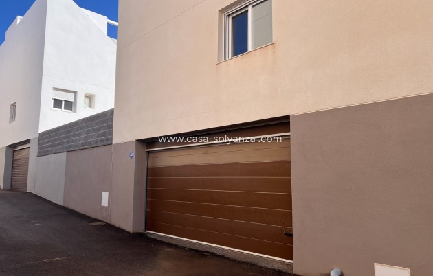Wiederverkauf - Semi-Detached Villa - Torrevieja