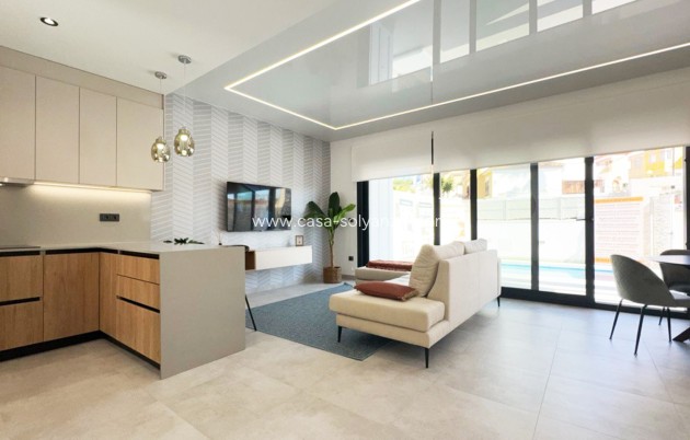 Herverkoop - Villa - San Miguel de Salinas - Blue Lagoon