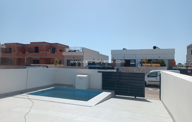 Wiederverkauf - Villa - Daya Nueva