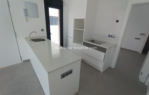 Wiederverkauf - Villa - Daya Nueva