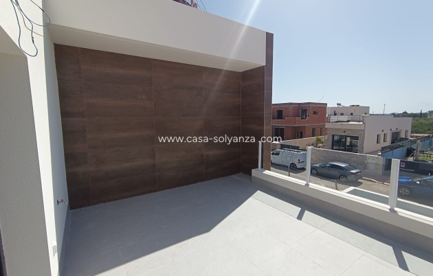 Wiederverkauf - Villa - Daya Nueva