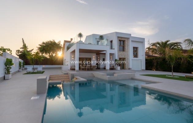 Resale - Villa - Orihuela - Dehesa de Campoamor