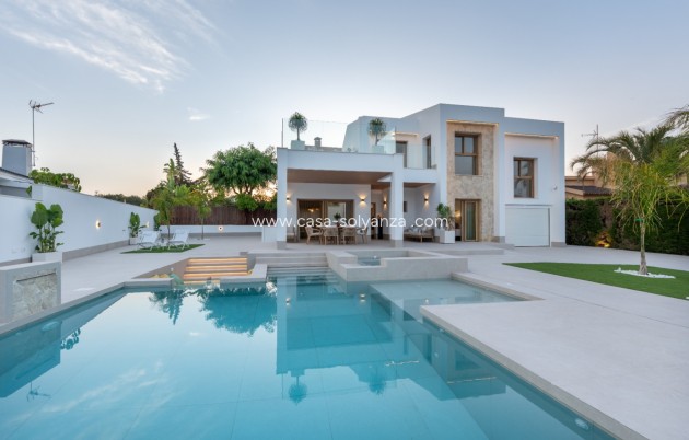 Resale - Villa - Orihuela - Dehesa de Campoamor