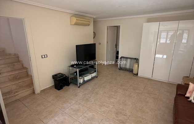 Resale - Villa - Orihuela - Villamartin