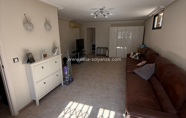 Resale - Villa - Orihuela - Villamartin