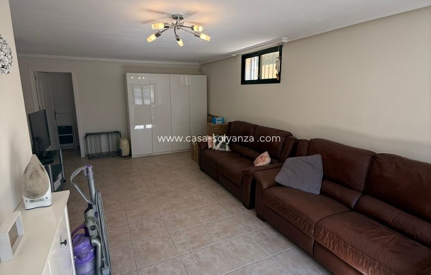 Resale - Villa - Orihuela - Villamartin