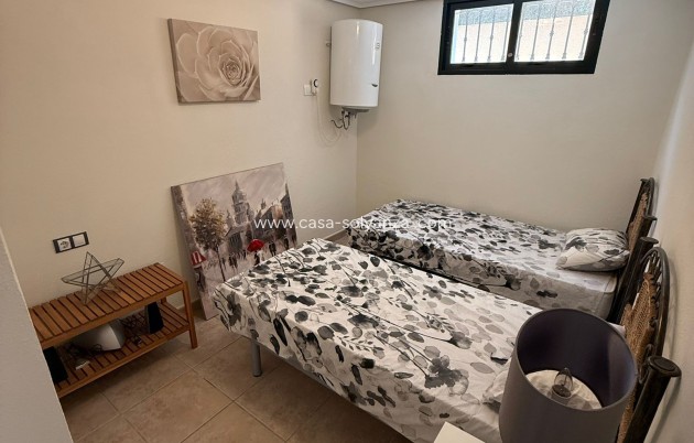 Resale - Villa - Orihuela - Villamartin