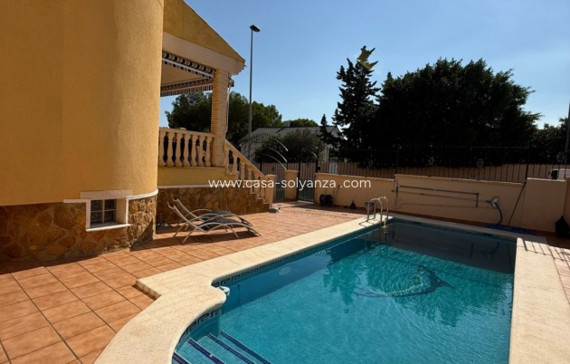 Resale - Villa - Orihuela - Villamartin