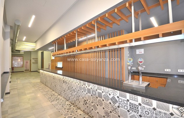 Revente - Commercial - Torrevieja - Center
