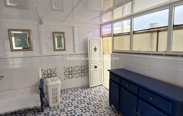 Herverkoop - Villa - Torrevieja - Los Altos