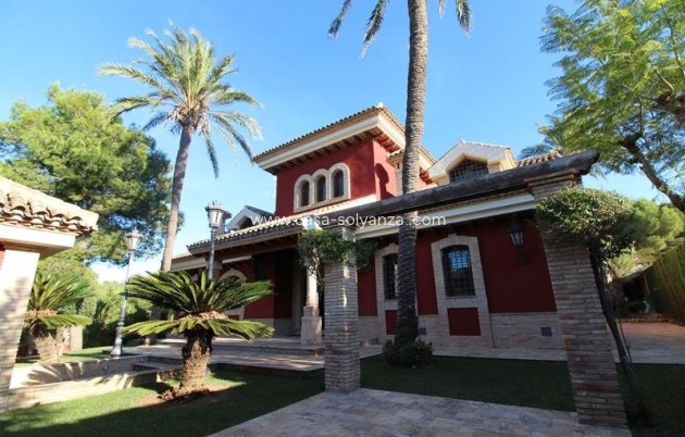 Resale - Villa - Orihuela - Campoamor