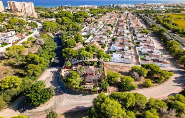 Resale - Villa - Orihuela - Campoamor