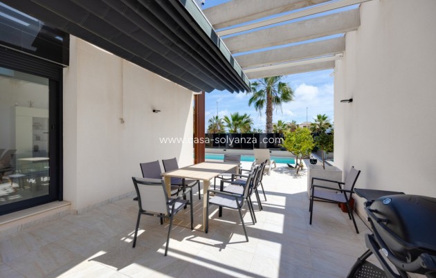 Resale - Villa - Orihuela - Lomas de Cabo Roig