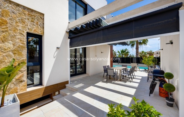 Resale - Villa - Orihuela - Lomas de Cabo Roig