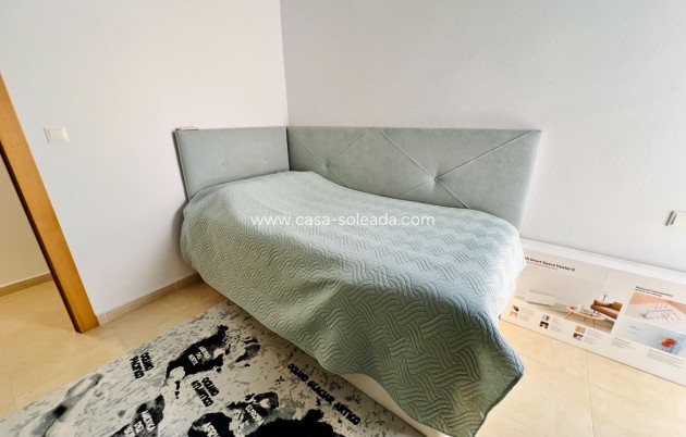 Resale - Apartment / flat - Torrevieja - Playa de los Locos