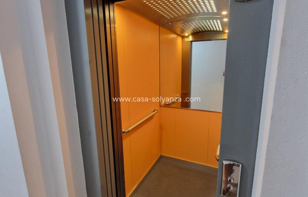 Resale - Apartment / flat - Torrevieja - Playa de los Locos