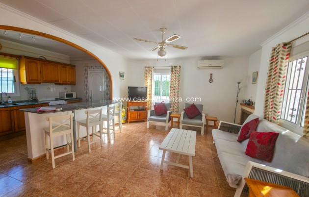 Resale - Villa - Torrevieja, San Luis