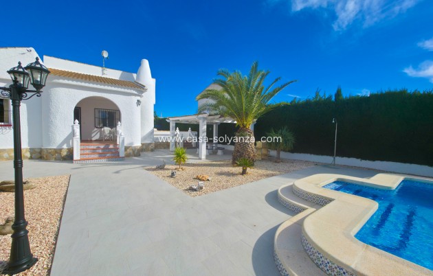 Resale - Villa - Torrevieja, San Luis