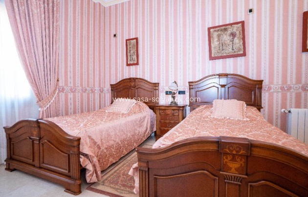 Resale - Villa - Campoamor